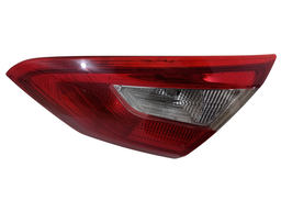 LANTERNA TRASEIRA DIREITA FOCUS SEDAN 2014 A 2015 (MALA)