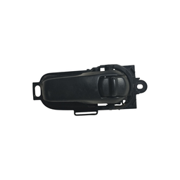 MAÇANETA INTERNA DIREITA NISSAN LIVINA 2010 A 2014