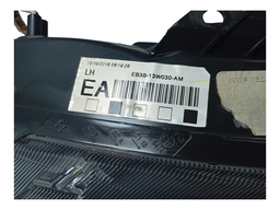 FAROL ESQUERDO RANGER 2017 A 2023 MASC NEGRA PISCA AMBAR 