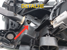 FAROL DIREITO COROLLA 2015 A 2017 S/ LED AVARIA