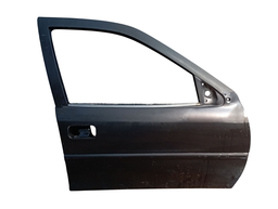 PORTA DIANTEIRA DIREITA VECTRA 1997 1998 1999 A 2005 