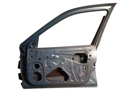 PORTA DIANTEIRA DIREITA VECTRA 1997 1998 1999 A 2005 