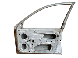 PORTA DIANTEIRA DIREITA CORSA CLASSIC 1996 1997 A 2016 4P