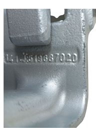 DOBRADICA TAMPA TRASEIRA LADO ESQUERDO TORO 2016 A 2025