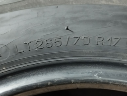 PNEU MICHELIN LT 265/70 R17