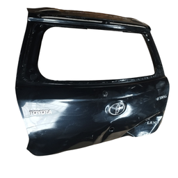 TAMPA TRASEIRA ETIOS HATCH 2013 2021 S/ FURO MOLDURA (DETALH