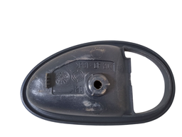  ACABAMENTO INTERNO MAÇANETA DIANTEIRA ESQUERDA PALIO 96/06 