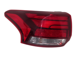 Lanterna Traseira Esquerda Outlander 2016 a 2022 ( Canto )