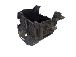 SUPORTE CAIXA BATERIA RENAULT FLUENCE 2011 A 2018 C/DETALHE