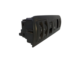 BOTÃO REGULAGEM FAROL/BOTÃO MALA/BOTÃO PORTINHOLA FLUENCE