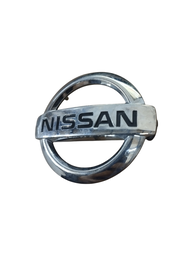 EMBLEMA CAPO TRASEIRO NISSAN MARCH SENTRA 2007 A 2012