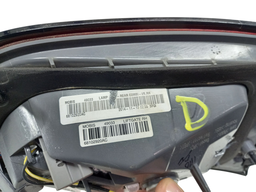 LANTERNA TRASEIRA DIREITO CHEROKEE 2014 A 2015 (MALA)