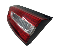 LANTERNA TRASEIRA DIREITO CHEROKEE 2014 A 2015 (MALA)