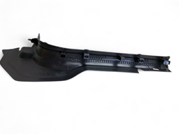 SOLEIRA PORTA DIANTEIRA ESQUERDA PRISMA 2013 A 2019