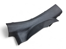 acabamento soleira traseira direita prisma 2013 a 2019