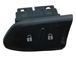 BOTAO TRAVA PORTAS ONIX PRISMA 2013 A 2020