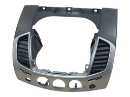 MOLDURA DIFUSOR E COMANDO AR TRITON PAJERO DAKAR 2008 A 2017