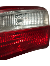 LANTERNA TRASEIRA DIREITA HB20 HATCH 2013 A 2019 C/ DETALHE