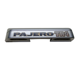 Moldura Luz Placa Mitsubishi Pajero Tr4 2001 2008 Original