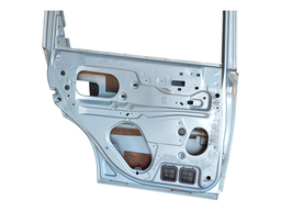 PORTA TRASEIRA ESQUERDA CORSA / CLASSIC 1996 2000 A 2016