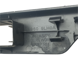 MOLDURA BOTÃO VIDRO TARS. DIREITO MARCH 1.6 16V 2013 A 2020