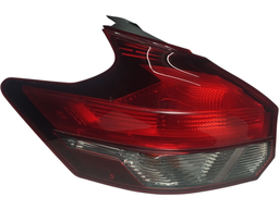 LANTERNA TRASEIRA ESQUERDA KICKS 2017 2018 A 2021 (CANTO)