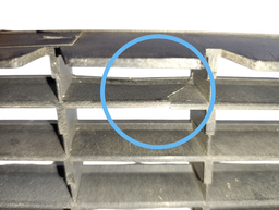 GRADE FIAT LINEA 2009 A 2014 C/ DETALHE 