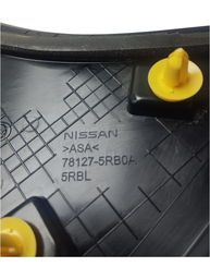 MOLDURA COLUNA TRAS. EXTERNA ESQUERDA KICKS 1.6 2017 A 2021