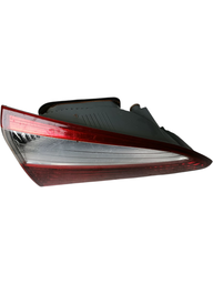 LANTERNA TRASEIRA ESQUERDA HB20 HATCH 2013 A 2019 (MALA)