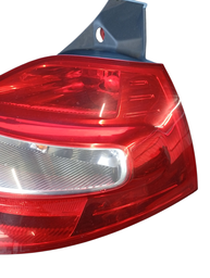 LANTERNA TRASEIRA DIREITA MEGANE 2 HATCH 2006/2008