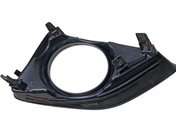 MOLDURA FAROL MILHA LADO DIREITO TOYOTA COROLLA 2010 A 2013