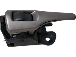 MAÇANETA PORTA INTERNA DIREITA TOYOTA COROLLA 2010 A 2013