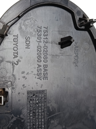 EMBLEMA GRADE TOYOTA COROLLA 2009 A 2014                    