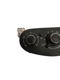 COMANDO AR CONDICIONAD SANDERO LOGAN DUSTER OROCH CAPTUR 08/