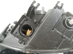 FAROL LADO DIREITO AUDI A4 2013 A 2016