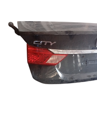 TAMPA TRASEIRA CITY 2013/2017 LER DESCRIÇÃO.