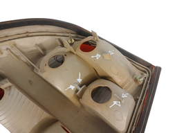 LANTERNA TRASEIRA DIREITA VECTRA 1997 A 1999 RÉ FUME