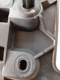 GUIA PARACHOQUE TRASEIRO DIREITO FLUENCE 2011 2012 A 2018