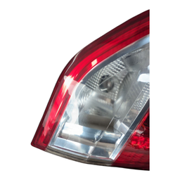 LANTERNA TRASEIRA ESQUERDA FLUENCE 2011 2012 A 2018 (MALA)