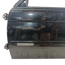 PORTA DIANTEIRA ESQUERDA PAJERO SPORT 99/11 L200 04/11