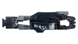 SUPORTE MAÇANETA DIANTEIRA ESQUERDA VERSA 2012 A 2020