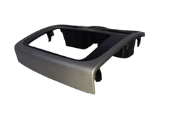 MOLDURA PAINEL CENTRAL SANDERO 2015/... LOGAN 2014 A 2024