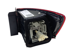 LANTERNA TRASEIRA ESQUERDA JETTA 2015 A 2018 (CANTO) S/ LED