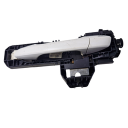 MAÇANETA EXTERNA TRASEIRA ESQUERDA MERCEDES C180 2013 A 2017