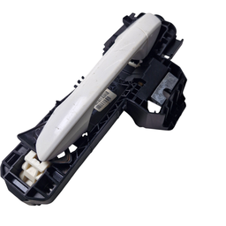 MAÇANETA EXTERNA TRASEIRA ESQUERDA MERCEDES C180 2013 A 2017