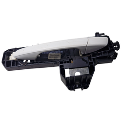 MAÇANETA EXTERNA TRASEIRA ESQUERDA MERCEDES C180 2013 A 2017