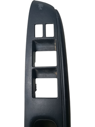 MOLDURA BOTÃO VIDRO DIANTEIRO ESQUERDO VERSA 2012 A 2020