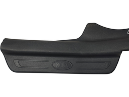 Acabamento Soleira Traseira Esquerda Kia Cerato 2010 a 2013