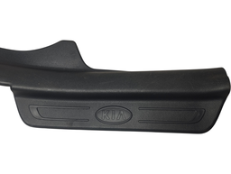 ACABAMENTO SOLEIRA TRASEIRA DIREITA KIA CERATO 2010 A 2013