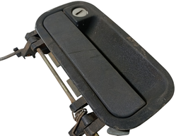 MAÇANETA EXTERNA DIANTEIRA ESQUERDA CORSA 1996 A 2010